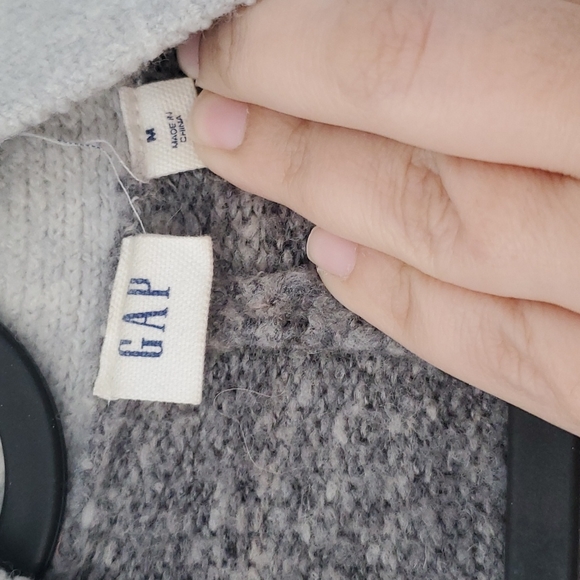 Cardigan - Picture 3 of 4